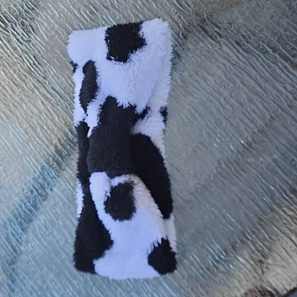 WOMENS Sherpa Headband NWOT Perfectly Imperfect  Cow Print Black White